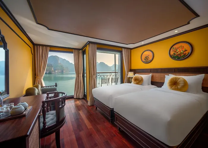 Indochine Grand Lan Ha Bay  5*
