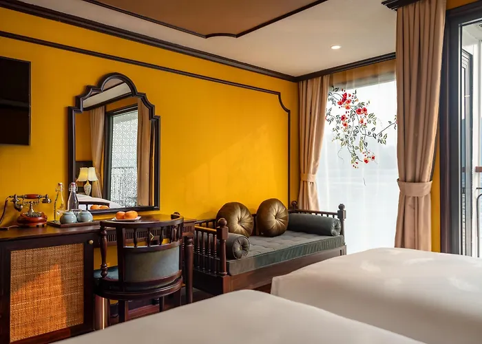  Indochine Grand Lan Ha Bay