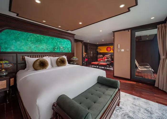 Indochine Grand Lan Ha Bay Ha Long