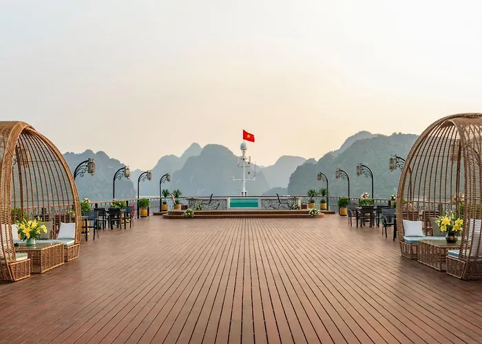 Indochine Grand Lan Ha Bay 